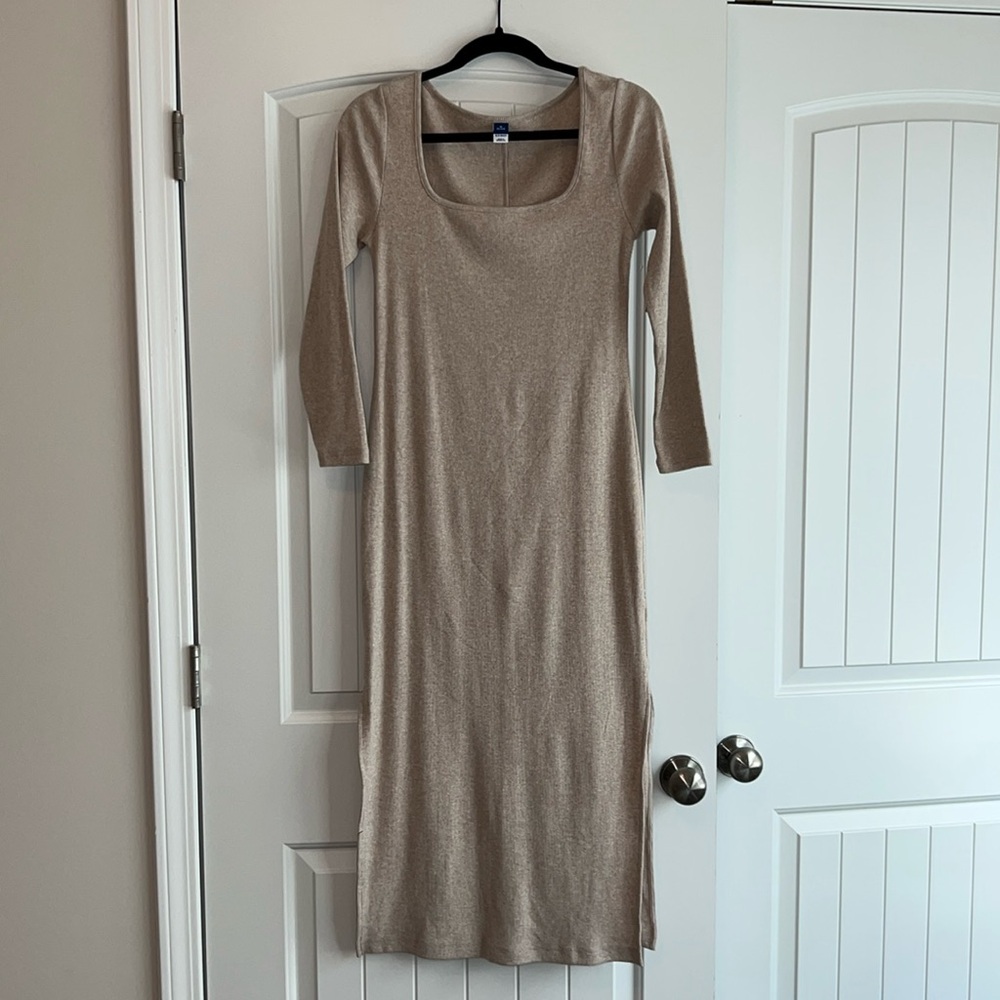 *NWT* Old Navy Fitted Ribbed Square-Neck Midi Dress [[Light Tan]]
